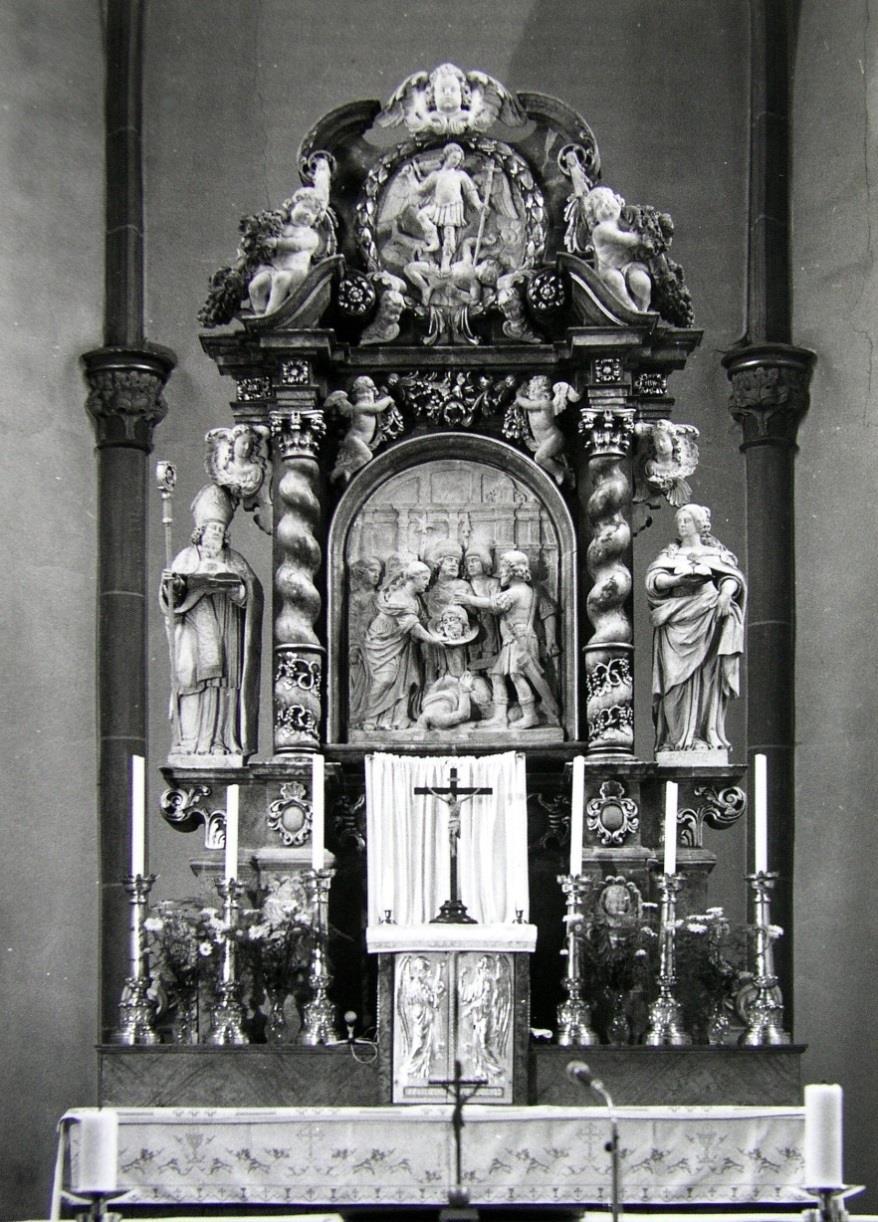 der Grafschaft und Kirche symbolisch in Stein gemeißelt der Nachwelt zu dokumentieren - für die Kölnischen Kirchenoberen eine nicht hinnehmbare Provokation, die sich in der Folgezeit zuspitzen sollte.