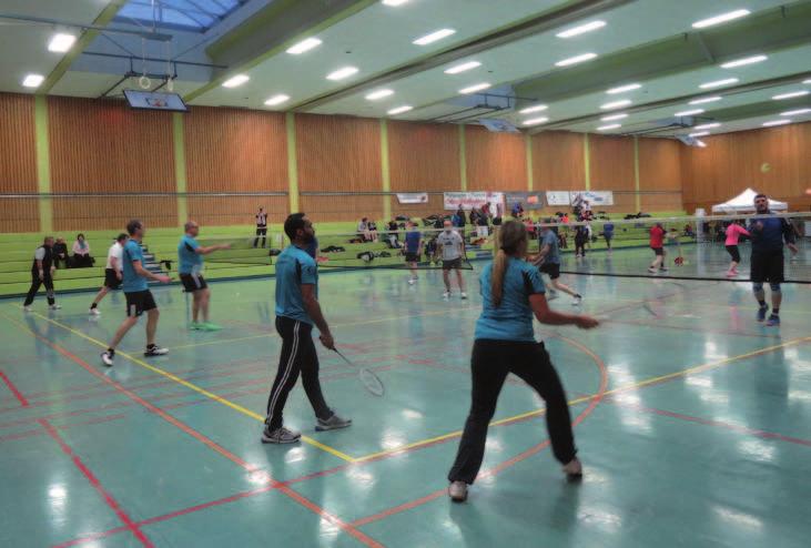4. Renneroder Badmintonnacht Im November war es wieder soweit, die weit gerühmte Badmintonnacht war eröffnet.