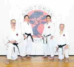 Eine bestätigte Aufnahme im Stadtsportverband der Stadt Troisdorf führte die Karate Schule in den großen Kreis der städtischen Vereinsfamilie.