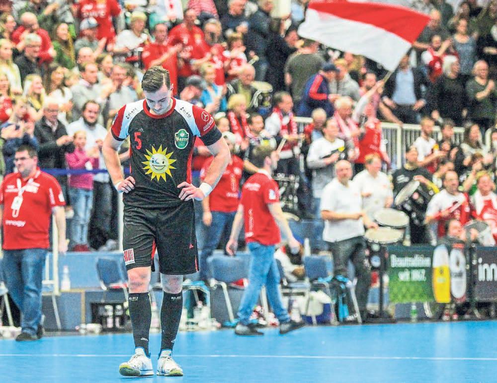 WESTFALEN-BLATT Nr. 49 LOKALSPORT Was tun 2. Handball-Bundesliga: Torsten Appel sucht weiterhin das Gespräch mit allen Beteiligten.