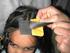 Die Methode mit Lauskamm und Haarspülung