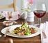 Vorspeisen. Suppen. Vegetarisches Gericht. Saisonsalat. Tomate- Mozzarella mit Basilikum-Pesto, Olivenöl und Balsamico mariniert 4,80